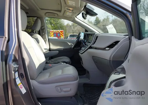 2019 Toyota Sienna Xle Premium 7 Passenger from USA, damaged, VIN 5TDDZ3DC8KS211637